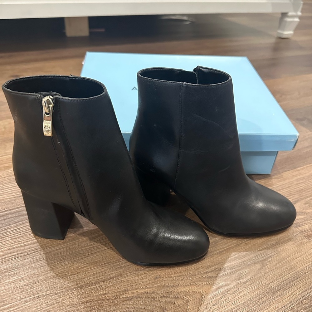 Antonio Melani black leather  ankle boots